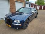 Chrysler 300C 3.5 I V6 AUT 2004 Blauw, Auto's, Chrysler, Automaat, 101 €/maand, 1715 kg, Blauw