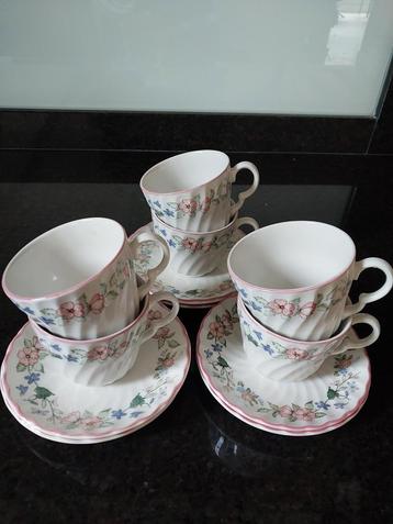 6 Myott Meakin Spring Fields Kop en Schotels beschikbaar voor biedingen