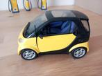 Smart 1 + 1, Hobby en Vrije tijd, Modelauto's | 1:18, Ophalen of Verzenden, Zo goed als nieuw, Auto, Maisto