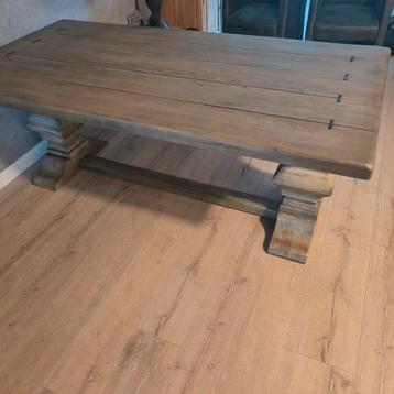 Massief eiken kloostertafel in absolute nieuwstaat beschikbaar voor biedingen