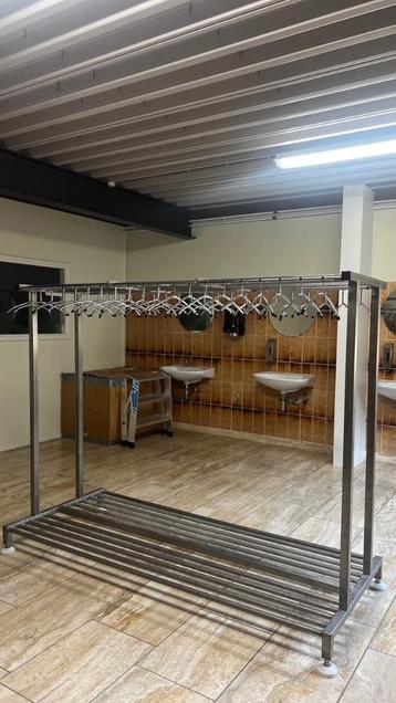 garderobe rek groot rvs beschikbaar voor biedingen