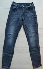Zwarte spijkerbroek jeans (maat 27) van Amisu, Kleding | Dames, Spijkerbroeken en Jeans, Ophalen of Verzenden, W27 (confectie 34) of kleiner