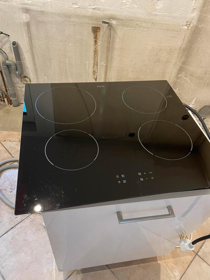 Etna Inductie Kookplaat KI2160ZT, Witgoed en Apparatuur, Kookplaten, Gebruikt, Inbouw, Inductie, 4 kookzones, Ophalen