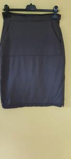 Humanoid rok taupe kleur stretch recht model maat M, Kleding | Dames, Rokken, Maat 38/40 (M), Ophalen of Verzenden, Gedragen, Onder de knie