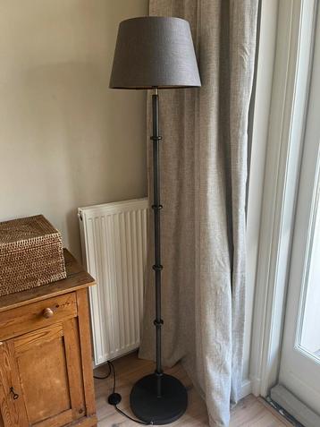 Vloerlamp modern grijs staal & linnen kap beschikbaar voor biedingen
