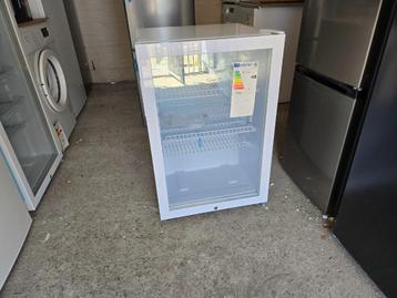 Nieuwe zuinige tafelmodel glasdeurkoeler 118 ltr H84XB54 cm beschikbaar voor biedingen