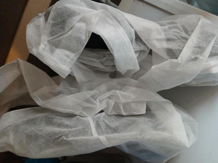 Te koop mooie rolschaatsen met verlichting en toebehoren, Hobby en Vrije tijd, Overige Hobby en Vrije tijd, Zo goed als nieuw