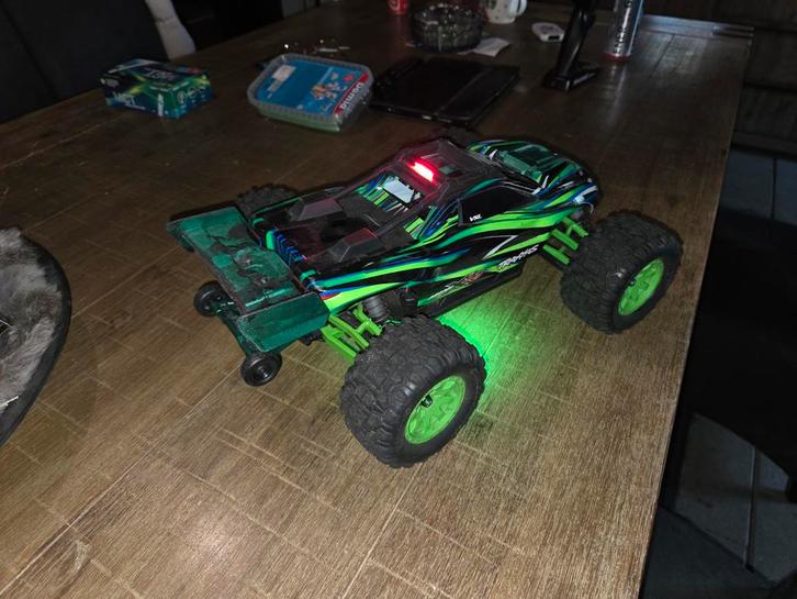 Traxxas Mini XRT - Monster Truck!, Hobby en Vrije tijd, Modelbouw | Auto's en Voertuigen, Zo goed als nieuw, Truck, Groter dan 1:32