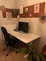 Sta/zit bureau IKEA 160x80, Huis en Inrichting, Bureaus, Ophalen, In hoogte verstelbaar, Zo goed als nieuw, Stabureau