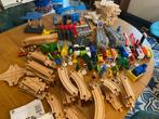 Grote houten treinbaan – overcomplete set – alles in 1 koop, Kinderen en Baby's, Speelgoed | Houten speelgoed, Ophalen of Verzenden