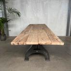 Industriële tafel, gietijzeren onderstel, oude tafel,, Ophalen