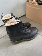 Dr Martens mat zwarte boots maar 39, Ophalen of Verzenden, Zo goed als nieuw, Zwart