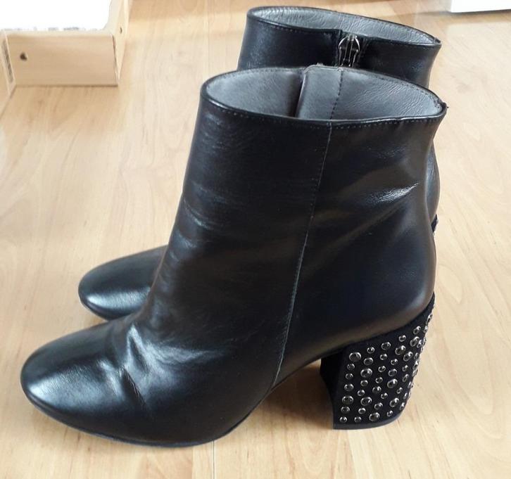 Ca'Shott Zwart Leren Laarsjes met Steentjes maat 38 NIEUW!, Kleding | Dames, Schoenen, Nieuw, Lage of Enkellaarzen, Zwart, Verzenden