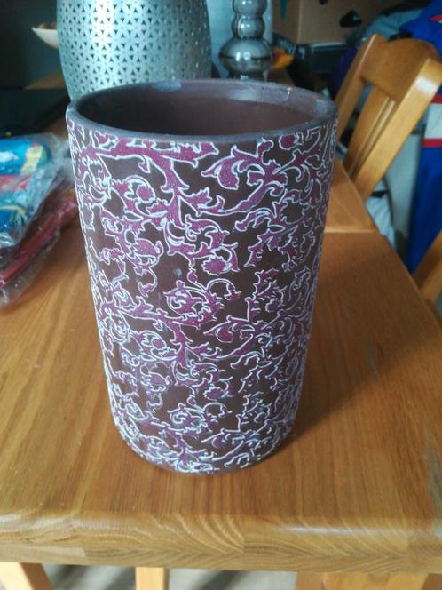 Mooie hoge vaas/bloempot
Gekocht in een dure winkel
ZGAN, Huis en Inrichting, Woonaccessoires | Vazen, Zo goed als nieuw, Overige kleuren