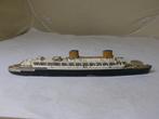1959 TRI-ANG M702 MINIC SHIPS QUEEN ELIZABETH II (Gegoten), Antiek en Kunst, Antiek | Speelgoed, Ophalen of Verzenden