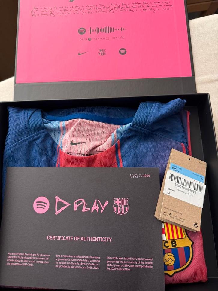 FC Barcelona Ed Sheeran Limited Edition Play shirt, Verzamelen, Sportartikelen en Voetbal, Zo goed als nieuw, Ophalen of Verzenden
