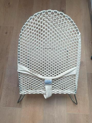Prachtige babybouncer beschikbaar voor biedingen