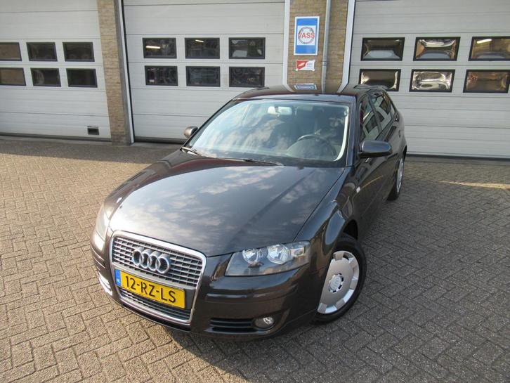 Audi A3 Sportback 1.6 FSI Attraction MEENEEMPRIJS (bj 2005), Auto's, Audi, Te koop, A3, ABS, Airbags, Airconditioning, Alarm, Centrale vergrendeling