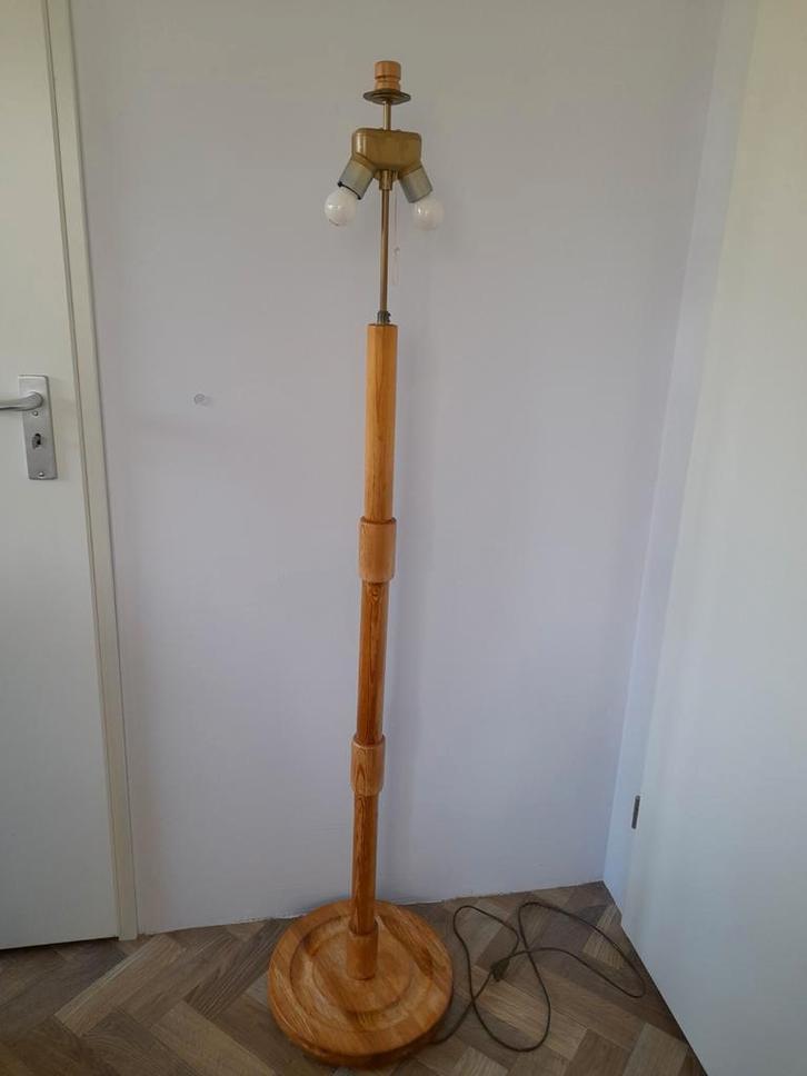 Vintage Zweedse vloerlamp (Solbackens Svarveri), Huis en Inrichting, Lampen | Vloerlampen, Gebruikt, 150 tot 200 cm, Ophalen