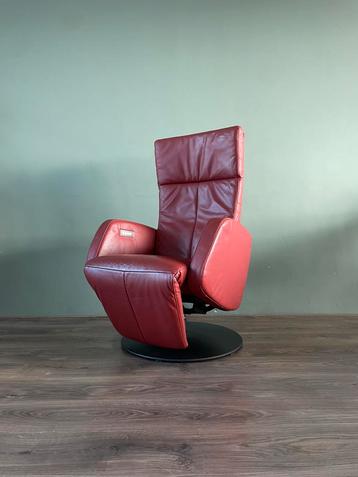 Z.g.a.n. rode leren relax fauteuil / relaxstoel elektrisch beschikbaar voor biedingen