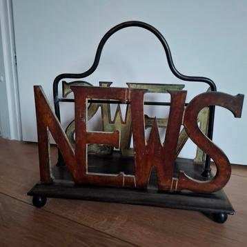 Vintage Nieuws Krantenbak - Tijdschriftenhouder beschikbaar voor biedingen