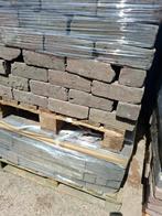 Oude gebakken dikformaat op pallets ! 28m2, Tuin en Terras, Tegels en Klinkers, Ophalen, Gebruikt, Klinkers, Natuursteen