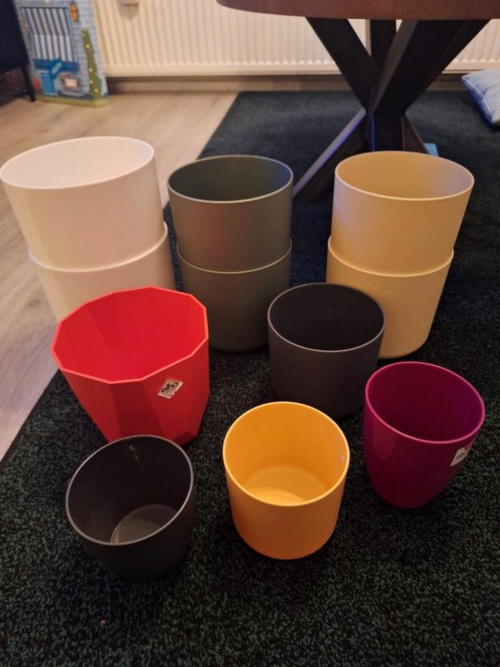 Bloempotten Elho verschillende formaten en kleuren, Tuin en Terras, Bloempotten, Zo goed als nieuw, Kunststof, Binnen, Balkon