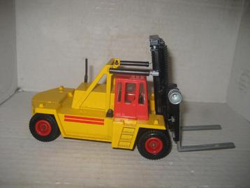 Siku giant heftruck geel beschikbaar voor biedingen