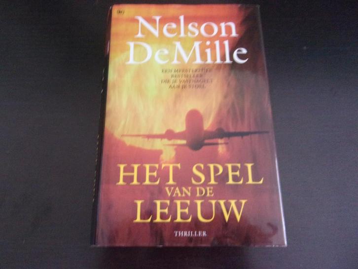 Het spel van de Leeuw, Boeken, Thrillers, Gelezen, Ophalen of Verzenden