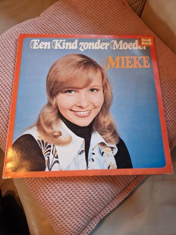 Mieke Een kind zonder moeder Lp Piraten hits  beschikbaar voor biedingen