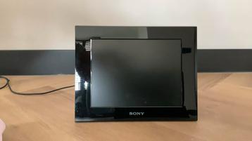 fotolijst sony DPF-C800 beschikbaar voor biedingen