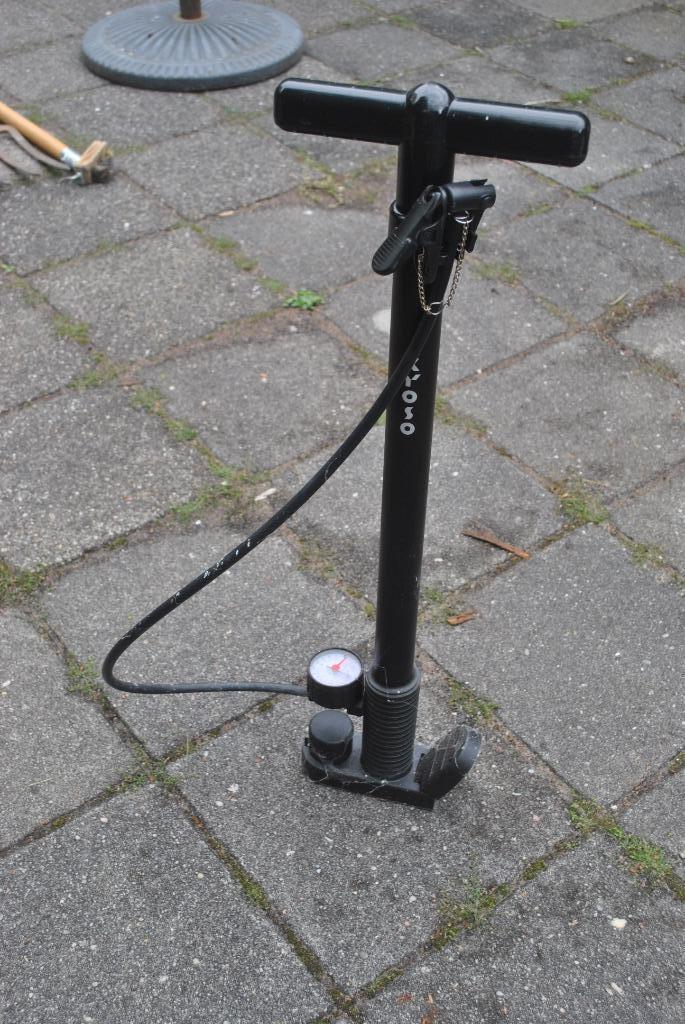 Fietspomp, Kyoso, Fietsen en Brommers, Fietsaccessoires | Fietspompen, Gebruikt, Ophalen of Verzenden