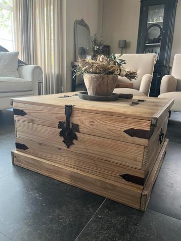 Salon Tafel/Kist - 85x90x45 cm beschikbaar voor biedingen