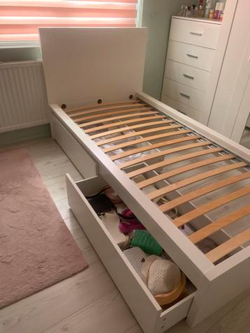Bed - afbeelding 3