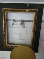 Zeer oude vol houten lijst met gipsen opbouw, Huis en Inrichting, Woonaccessoires | Lijsten, Heikant 21 Kaatsheuvel, 50 tot 75 cm