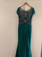 Elegante groene jurk - Maat 42/44, Maat 42/44 (L), Ophalen of Verzenden, Zo goed als nieuw, Onder de knie