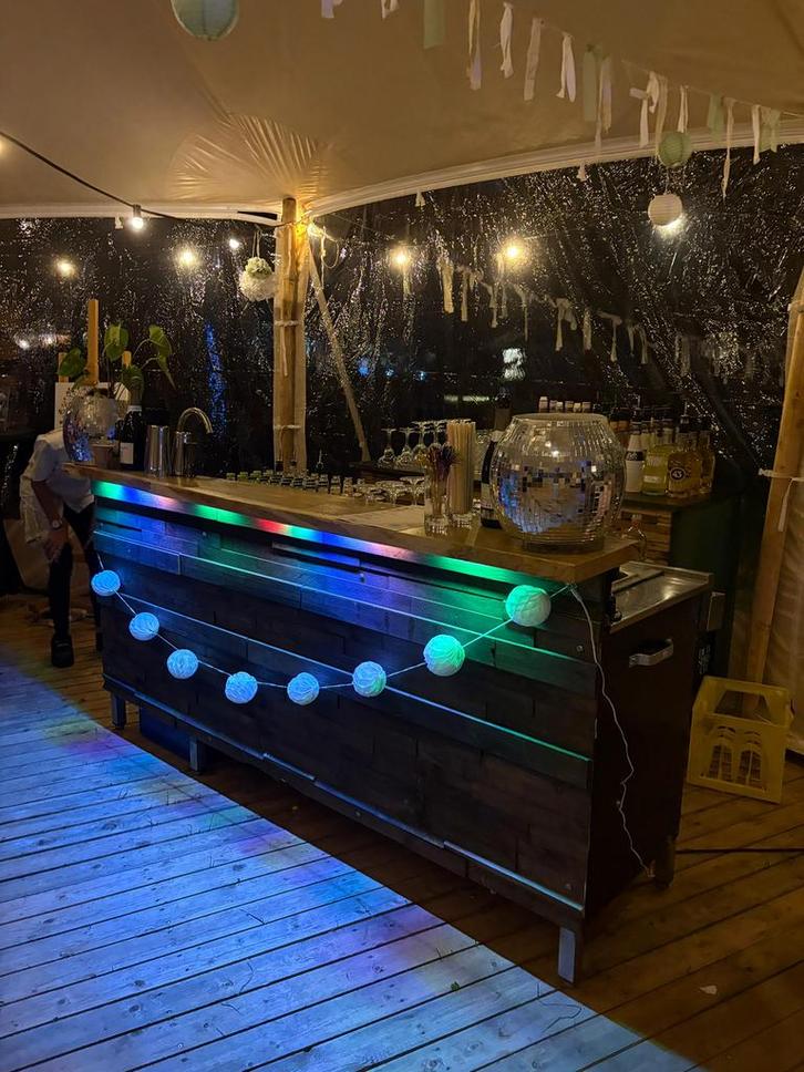 Rvs Cocktailbar met houtlook!, Huis en Inrichting, Barren, Zo goed als nieuw, Ophalen