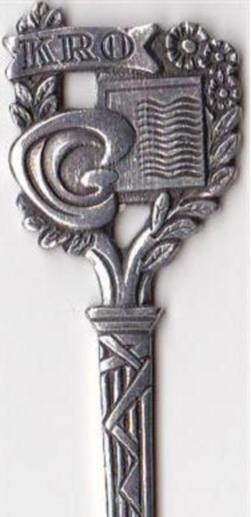 Theelepeltje KRO., Verzamelen, Porselein, Kristal en Bestek, Zo goed als nieuw, Bestek, Metaal, Verzilverd, Ophalen of Verzenden