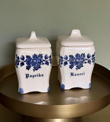 Brocante kruidenpotjes porselein beschikbaar voor biedingen