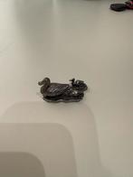 Tinnen beeldje van een eend met eendjes, Antiek en Kunst, Ophalen of Verzenden
