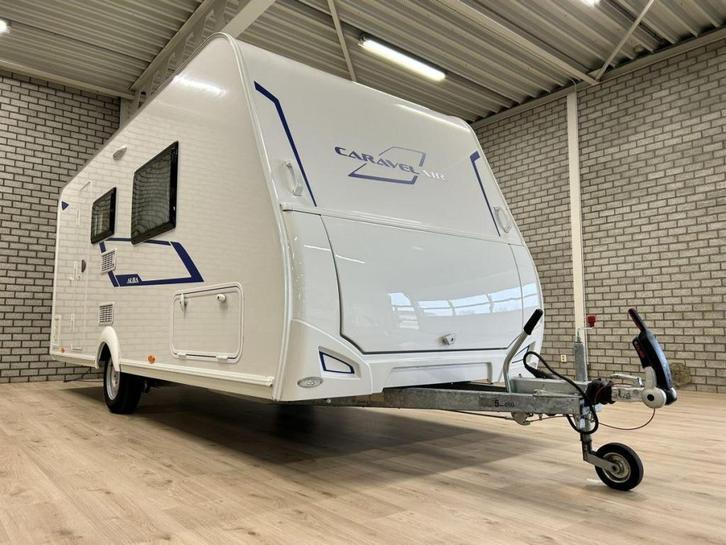 Caravelair Alba 460 vrijstaand bed + voortent, Caravans en Kamperen, Caravans, Bedrijf, tot en met 3, 750 - 1000 kg, Treinzit
