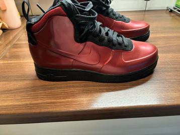 Rode Nike Air Force 1 Foamposite Schoenen beschikbaar voor biedingen