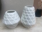 Set van 2 witte vaasjes hema, Wit, Aardewerk of Porselein, Ophalen of Verzenden, Zo goed als nieuw