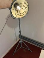 Vloerlamp Jesper Grijs, Huis en Inrichting, Lampen | Vloerlampen, Ophalen, Zo goed als nieuw
