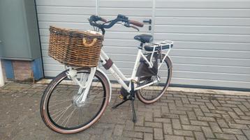 Stella elektrische fiets / nieuwstaat / 121 km / damesfiets! beschikbaar voor biedingen