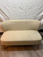 Boucle bankje, Huis en Inrichting, Banken | Sofa's en Chaises Longues, Ophalen, Minder dan 75 cm, Tweepersoons, Zo goed als nieuw