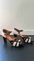 Elegante zwart/witte damesschoen.Chie Mihara.Caramba.maat 41, Ophalen, Wit, Zo goed als nieuw, Schoenen met hoge hakken