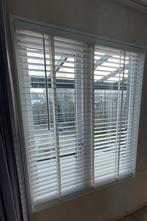 Horizontale houten Jaloezie, kleur wit, Huis en Inrichting, Stoffering | Gordijnen en Lamellen, Nostalgisch, modern, strak, 100 tot 150 cm