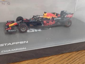 F1 modelauto Max Verstappen 1:43  beschikbaar voor biedingen
