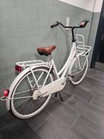Cortina U4 Transporter Wit Damesfiets 28 inch, 3v, 52 Cm, Fietsen en Brommers, Fietsen | Meisjes, Cortina U4 transportfiets, Versnellingen